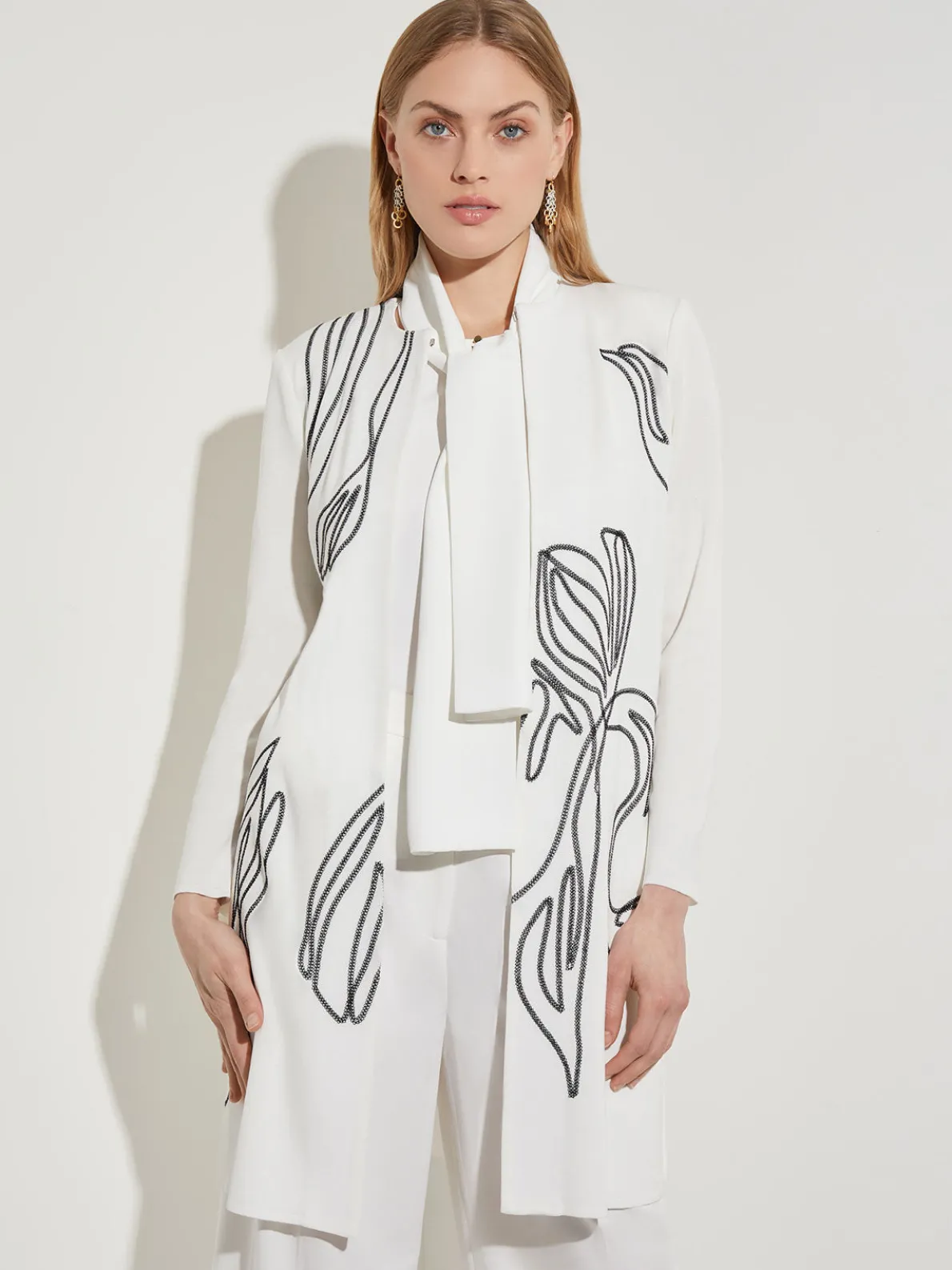 Abstract Embroidery Jewel Neck Jacket