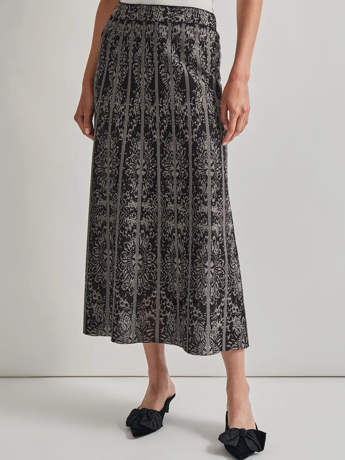 A-Line Two-Tone Jacquard Knit Maxi Skirt