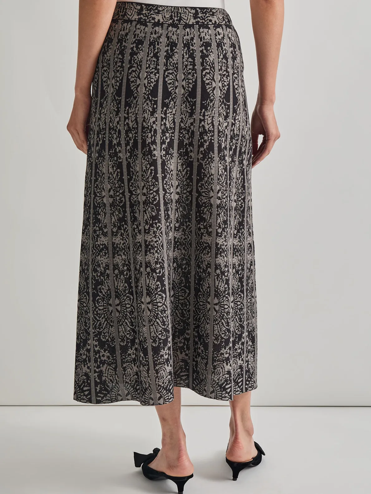 A-Line Two-Tone Jacquard Knit Maxi Skirt