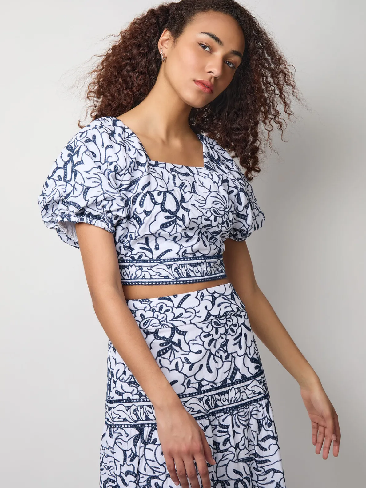 Embroidered Floral Cropped Cotton Blouse