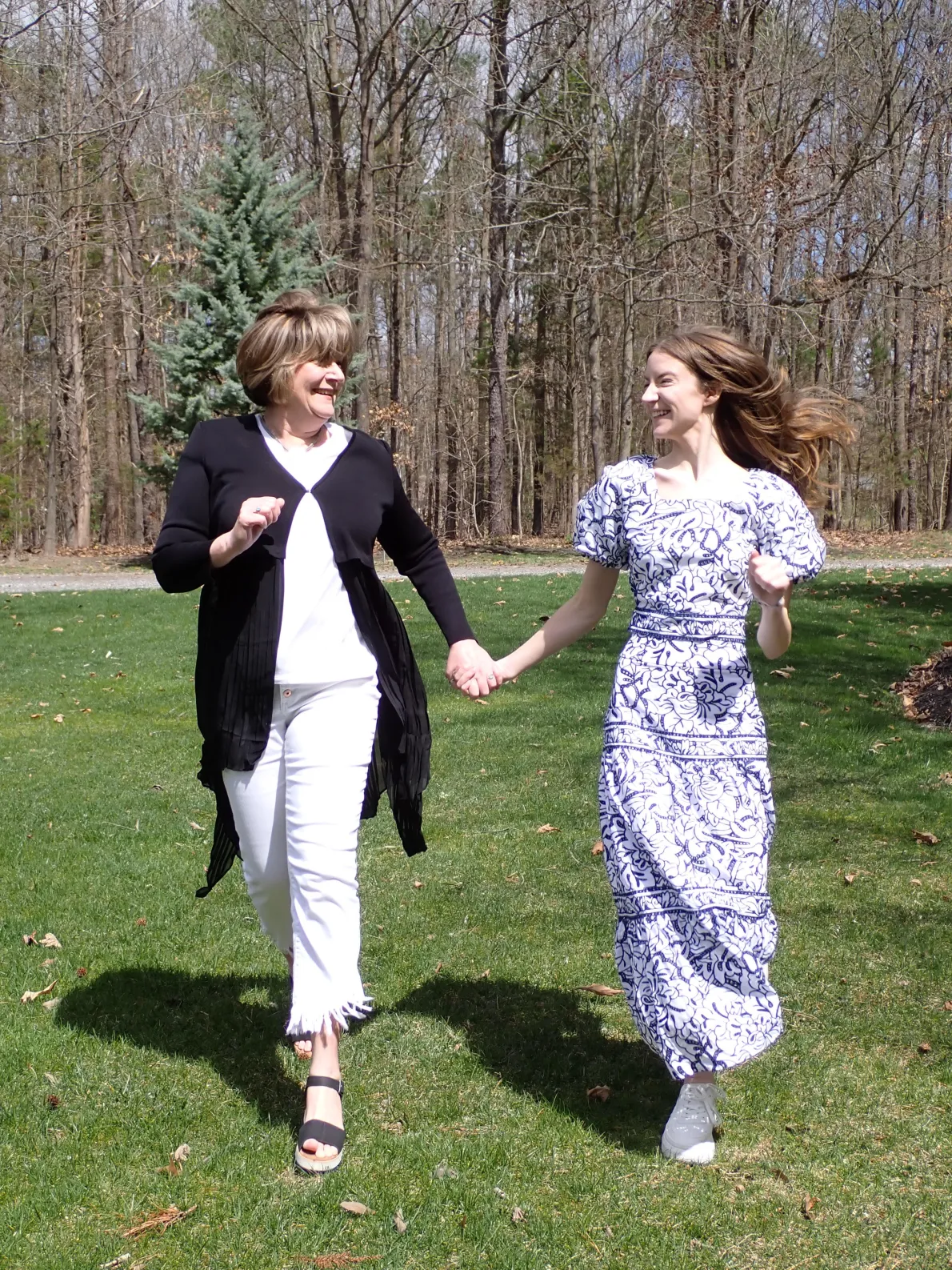 Embroidered Floral Cropped Cotton Blouse