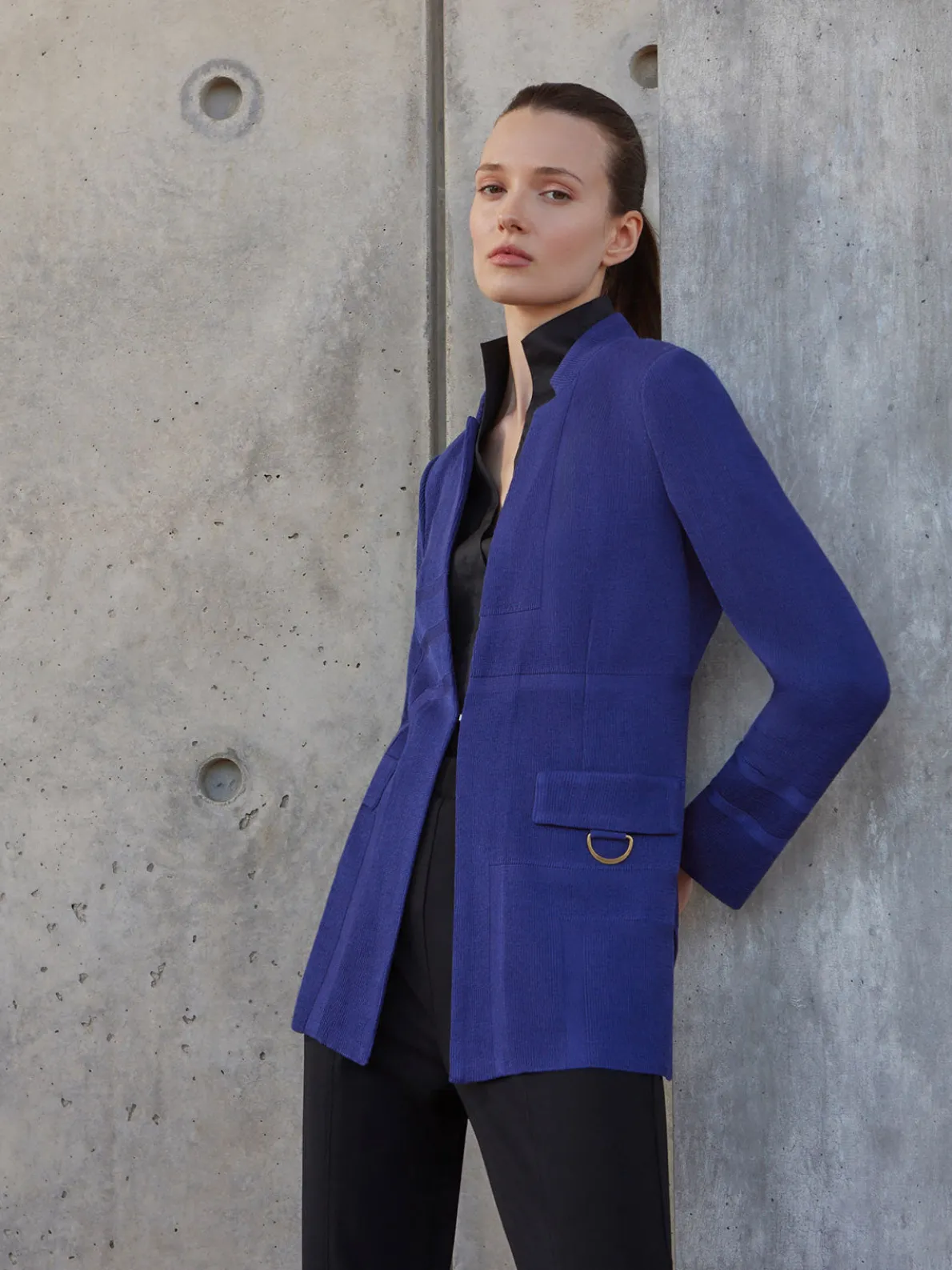 Inverted Notch Collar Tailored Knit Jacket