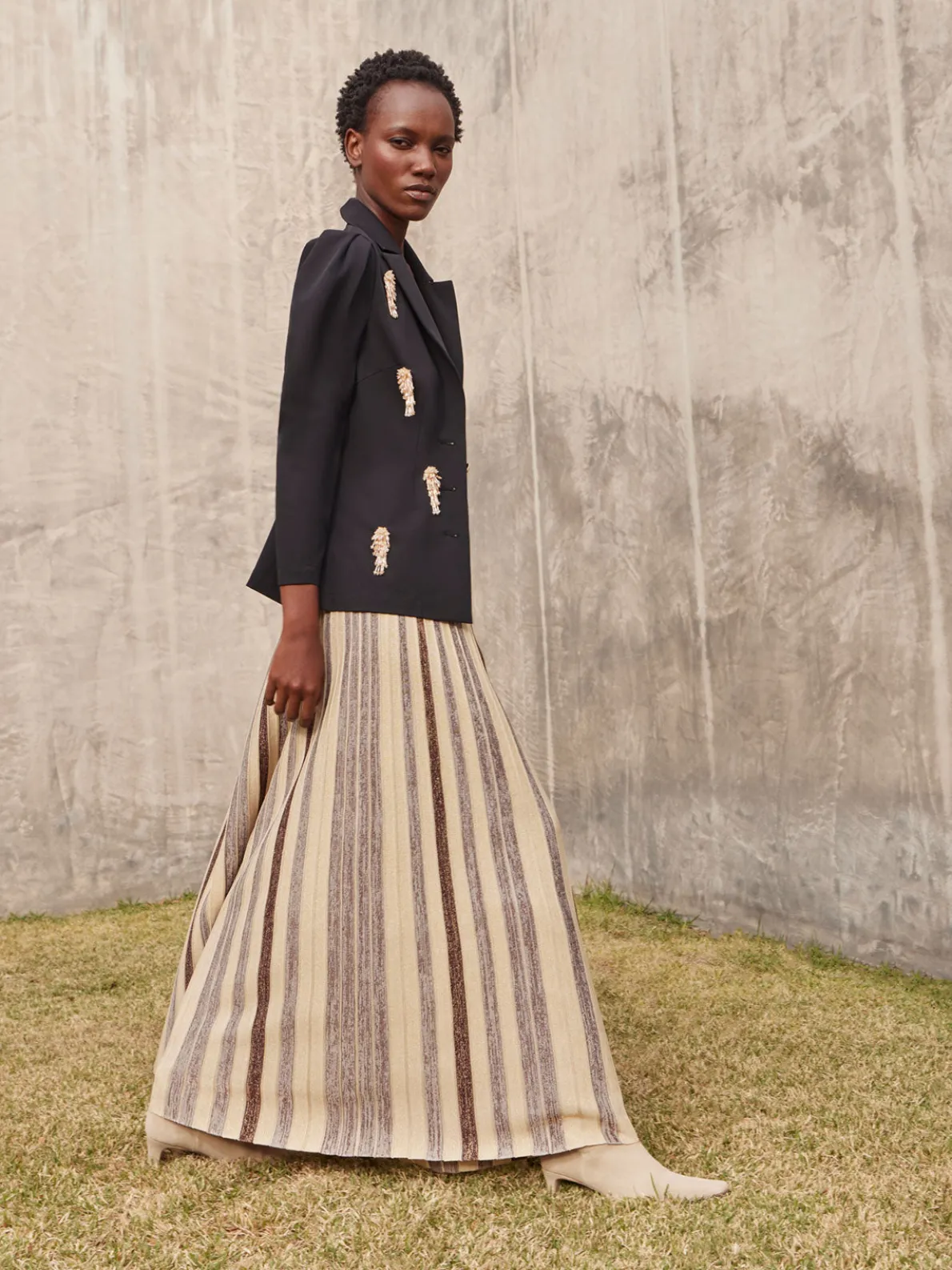 Modern Fit Beaded Applique Button Front Blazer