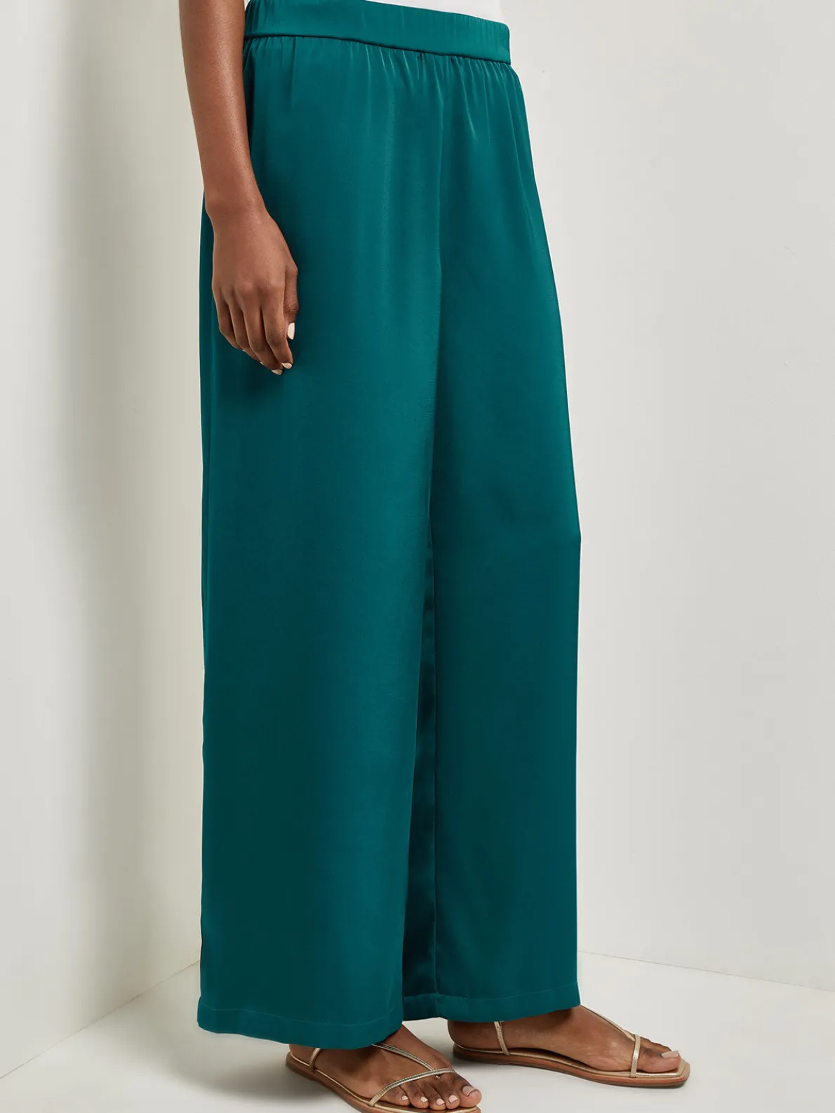 Pull-On Woven Wide Leg Pants