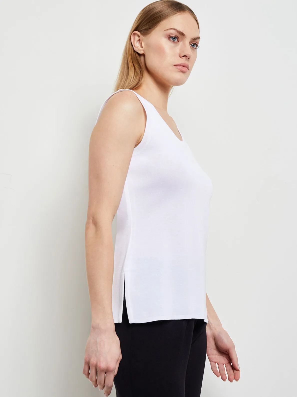 Scoop Neck Tank Top - White Sleeveless Top | Misook