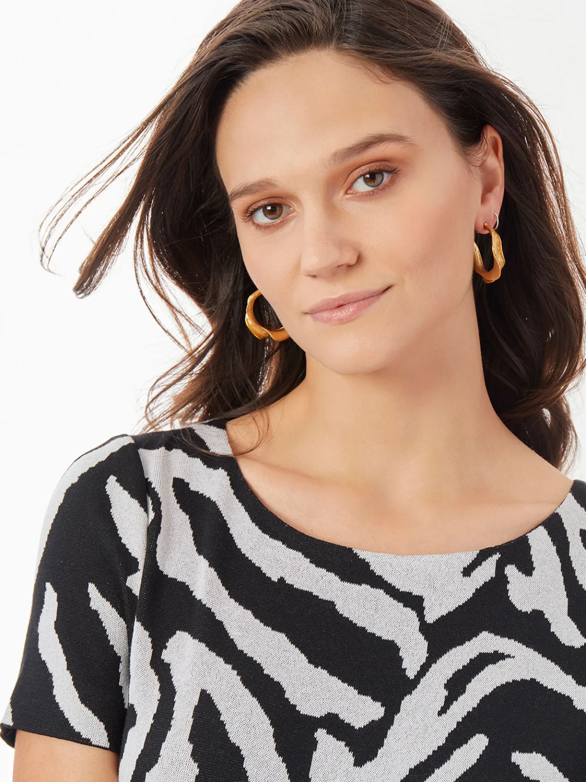Short Sleeve Zebra Soft Knit Top