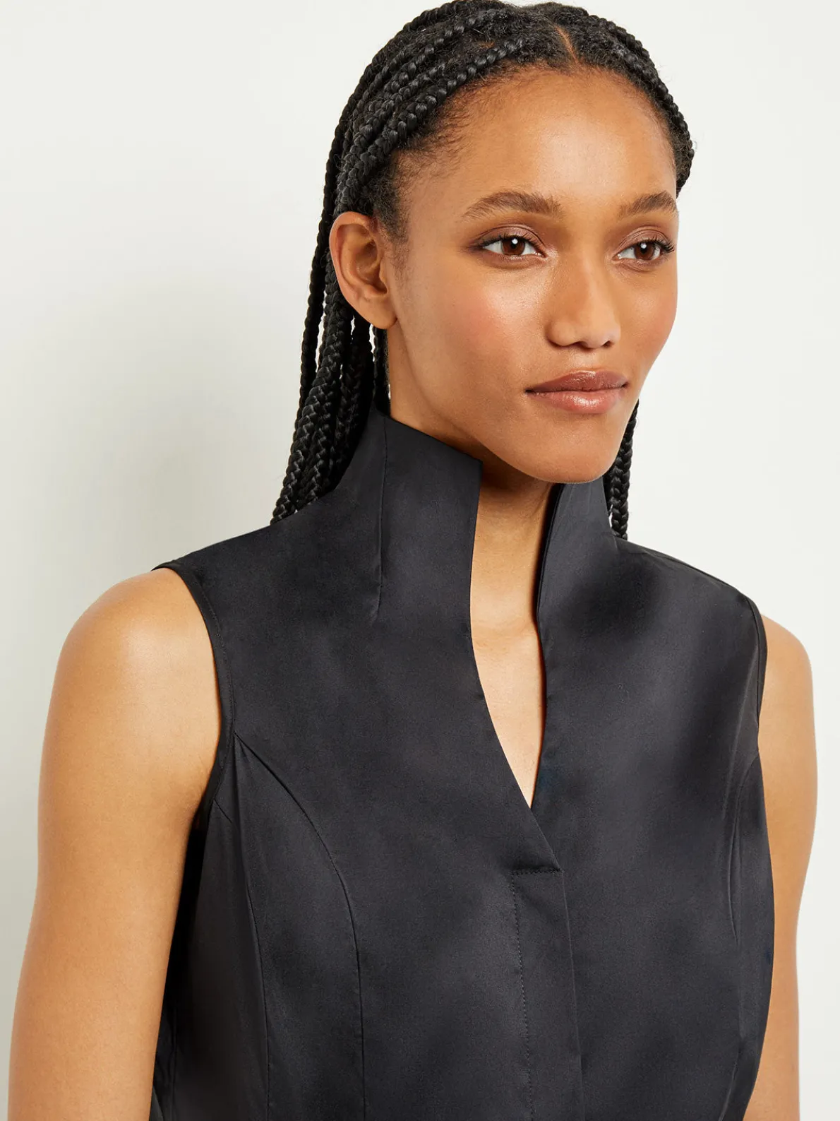 Sleeveless Stretch Cotton Blouse