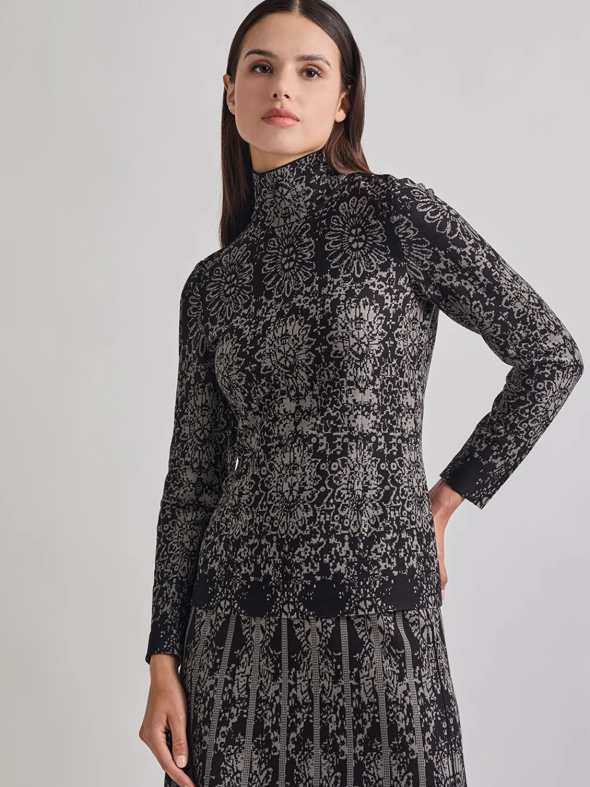 Two-Tone Damask Jacquard Knit Tunic