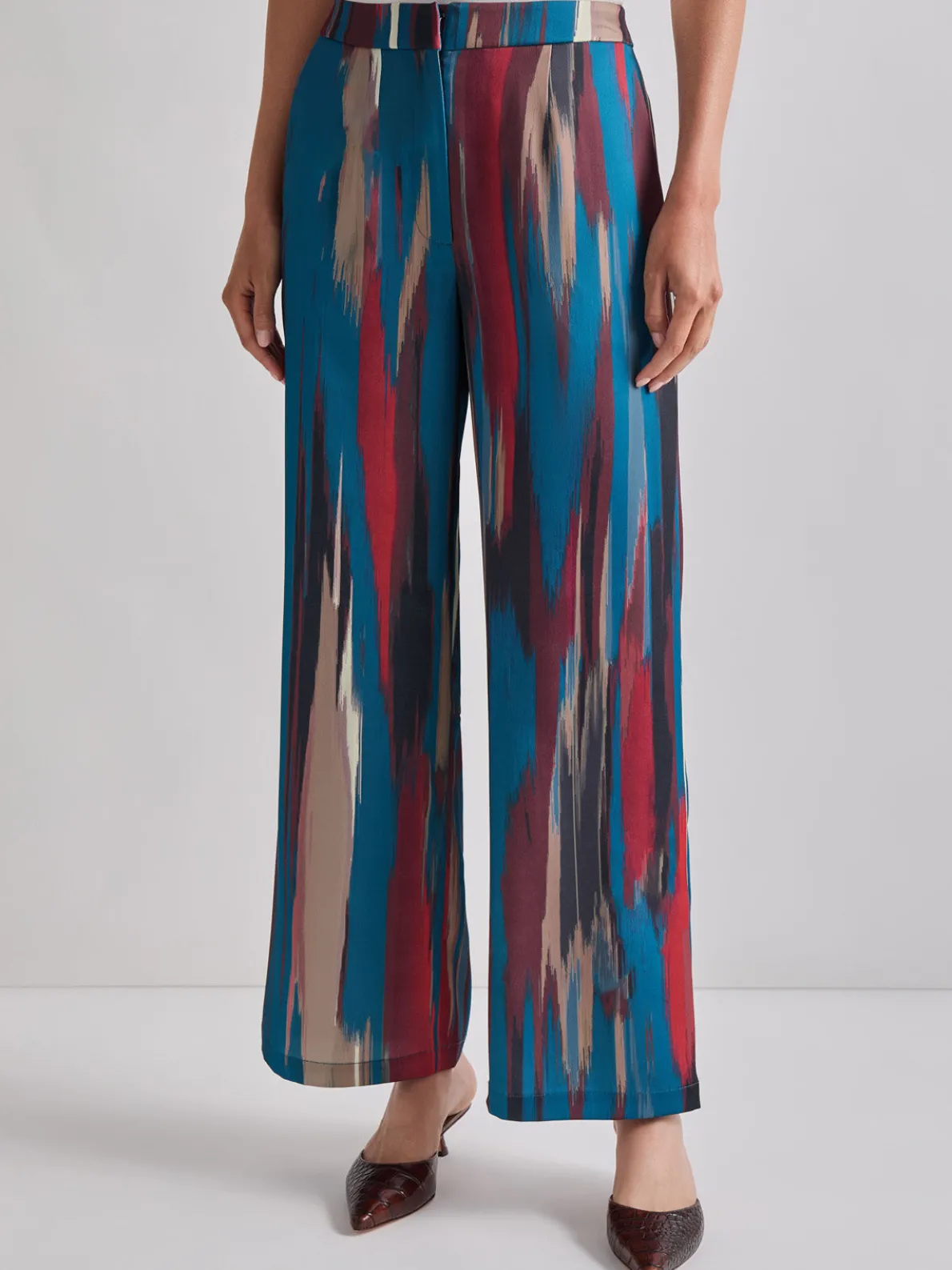 Zipper Fly Brushtroke Woven Wide Leg Pant